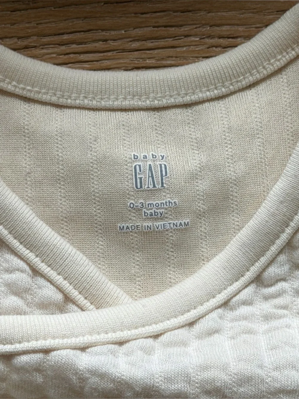 Gap - Cozy Quilted Infant One-Piece with Bear Hat - Cream